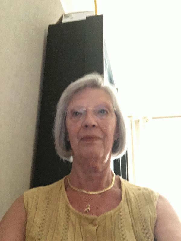 Rencontre daniele 79 ans Bordeaux femme 76 ans féminine aime les