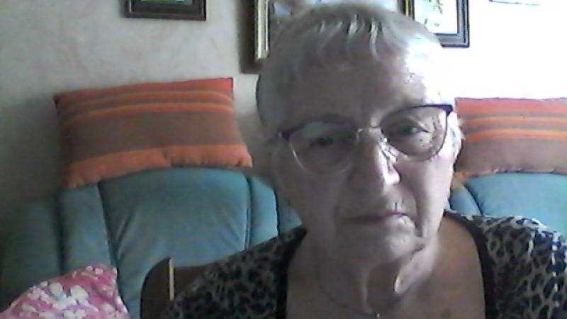 Angeline 76 ans Albertville