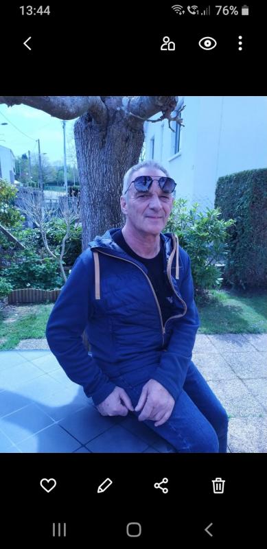 yves 64 ans Moulins