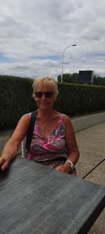 yvette 77 ans Cholet