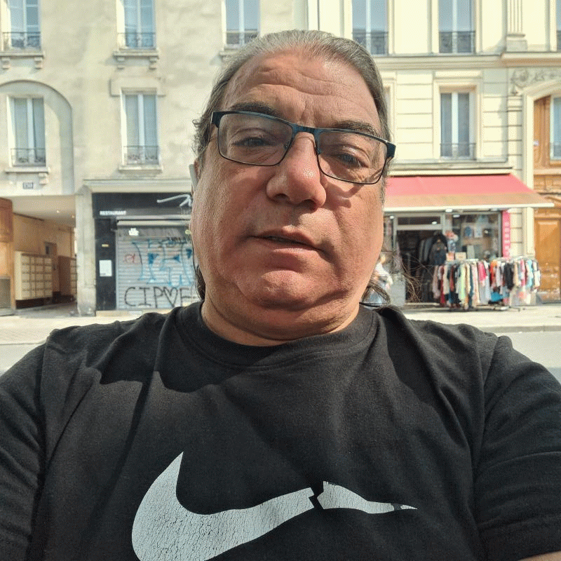 Carlos  59 ans paris 19eme arrondissement