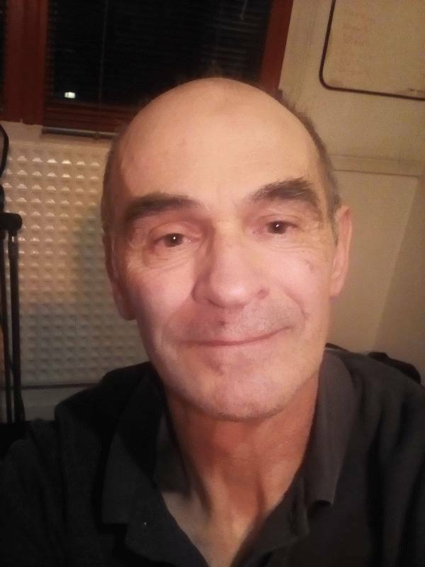 Jerry 66 ans Grenoble