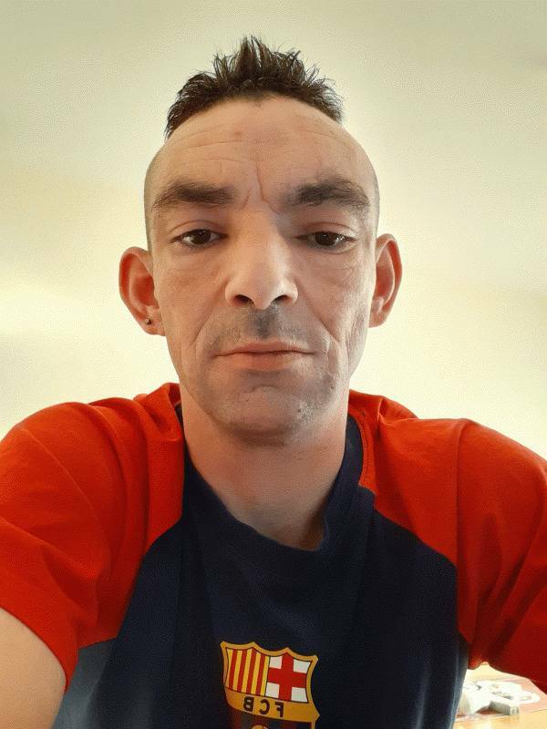 Denis  37 ans La Ferté Bernard