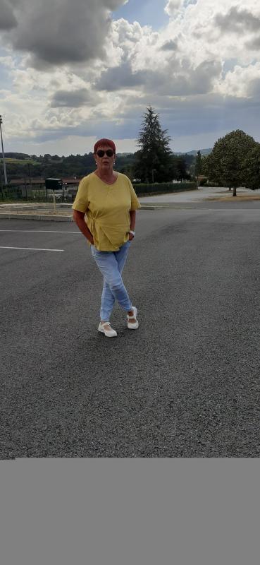 Sylvie  64 ans Saint Léonard de Noblat