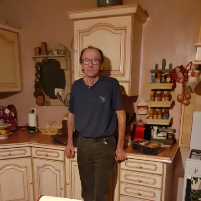 Philippe Guy 63 ans La Guerche sur l'Aubois