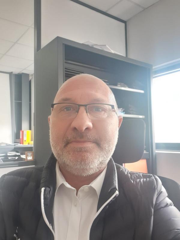Thomas 53 ans Annecy