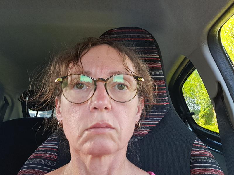 veronique 50 ans Moyon