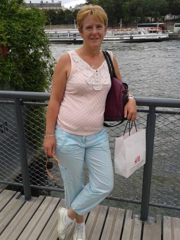 Rencontre Isabelle - 56 Ans - Rolleville : Je Suis A La Recherche D'un ...