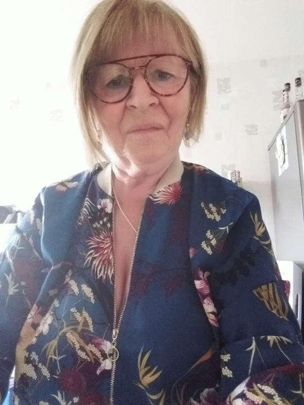 Annie 75 ans Caen
