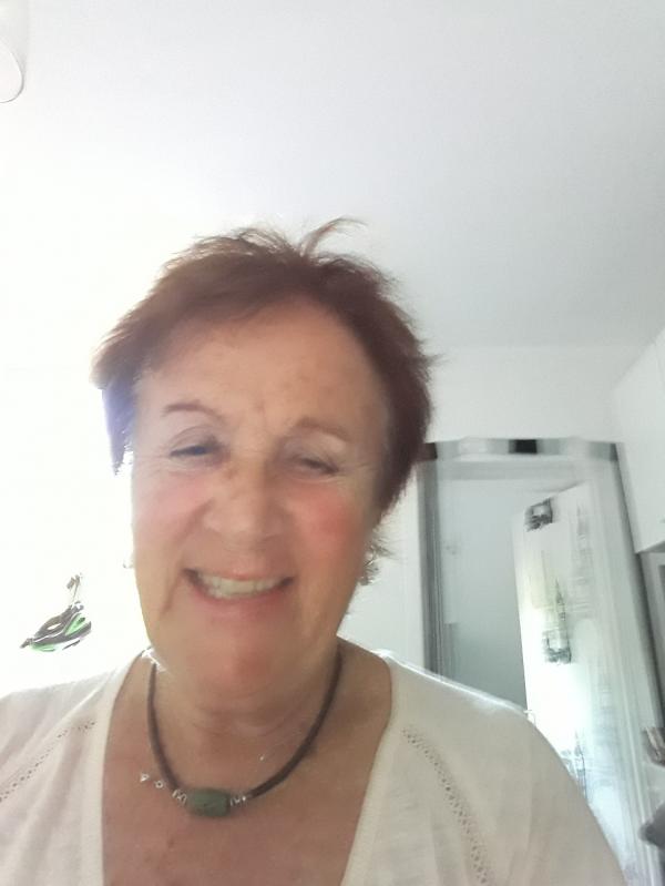 claudine 77 ans Dax