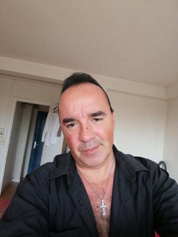 Angelo  48 ans Dunkerque