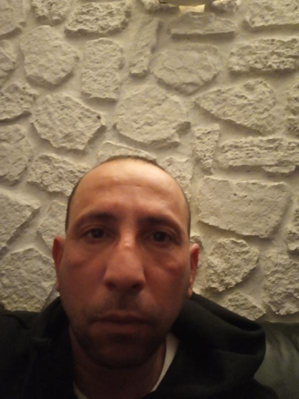 Mohamed 48 ans Rive de Gier