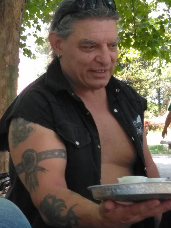 willy 62 ans Nîmes