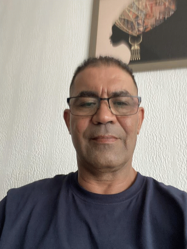 fayçal 59 ans Montpellier