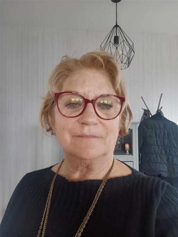 Marie louise  73 ans Caen