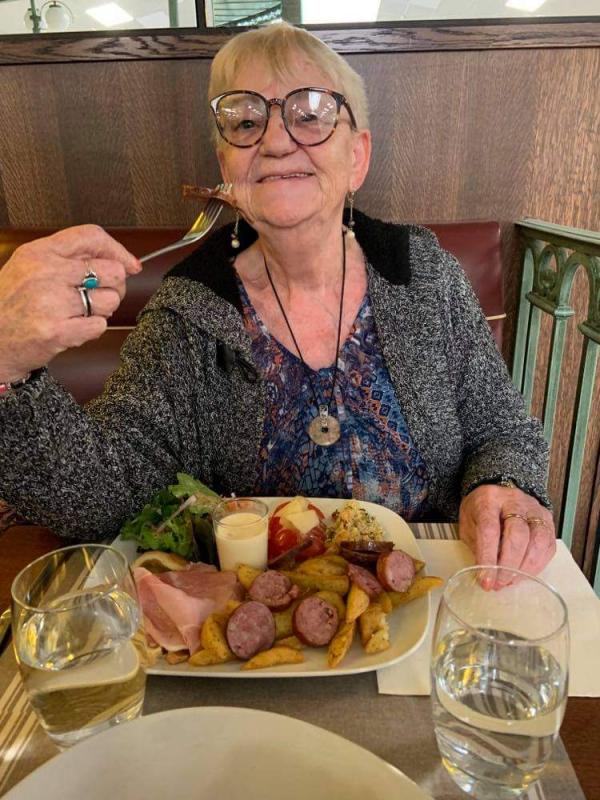 Danielle  78 ans Montbéliard
