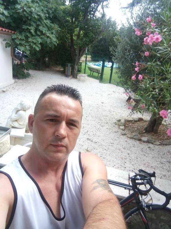 ludovic lienard 44 ans Sigean