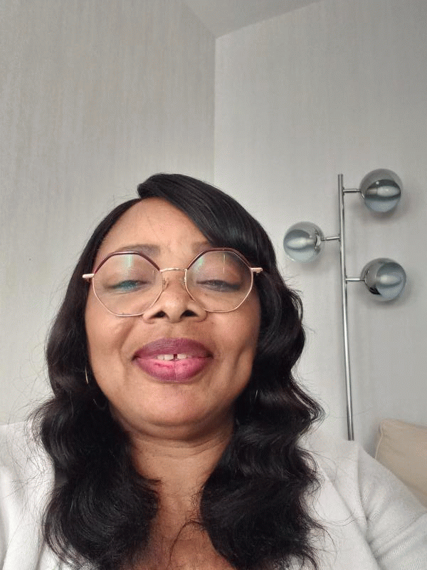 Eliane 68 ans Angers