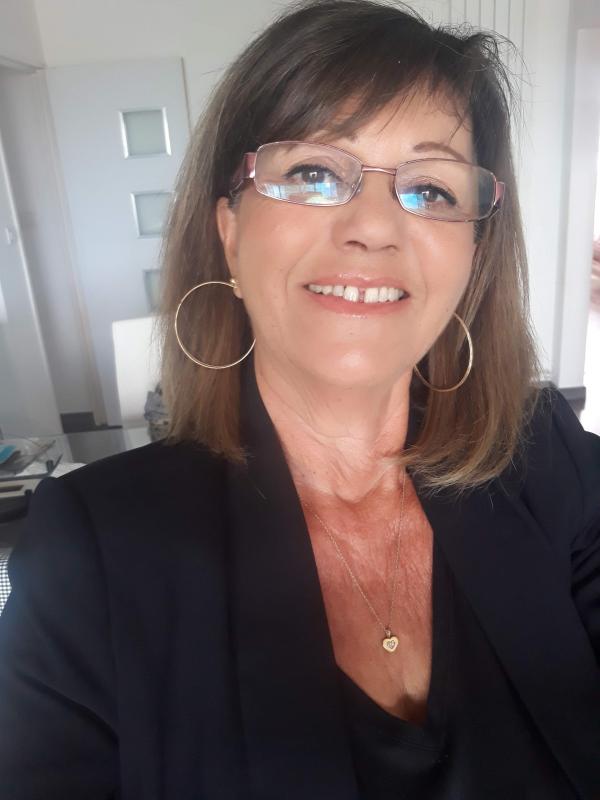 Rencontre Oceane Ans Angers Je Suis Une Femme De Ans Et Je Recherche Une Rencontre