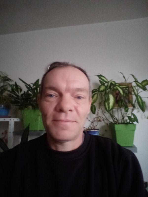 dimitri 51 ans Steenvoorde