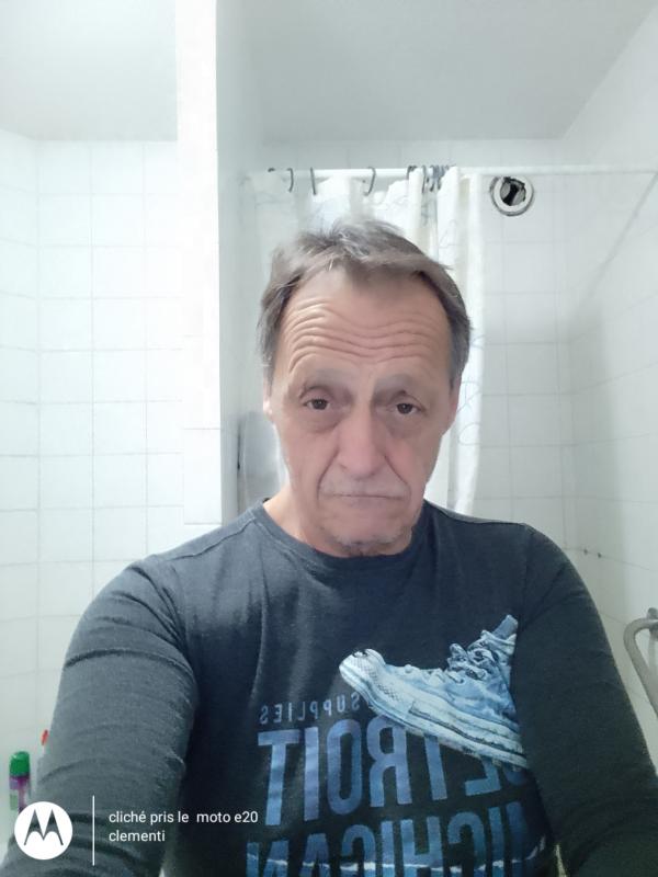 Nicolas 64 ans marseille 9eme arrondisse