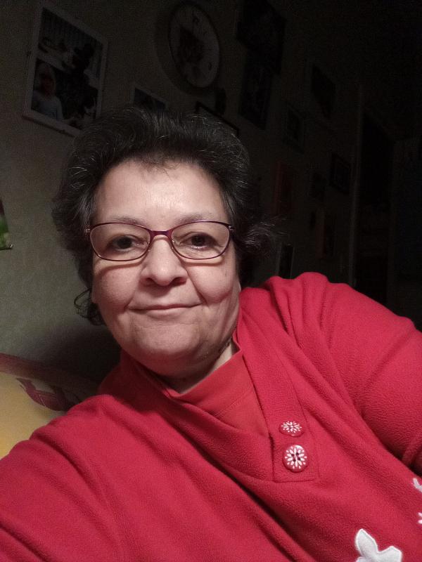 Annick 59 ans Troyes