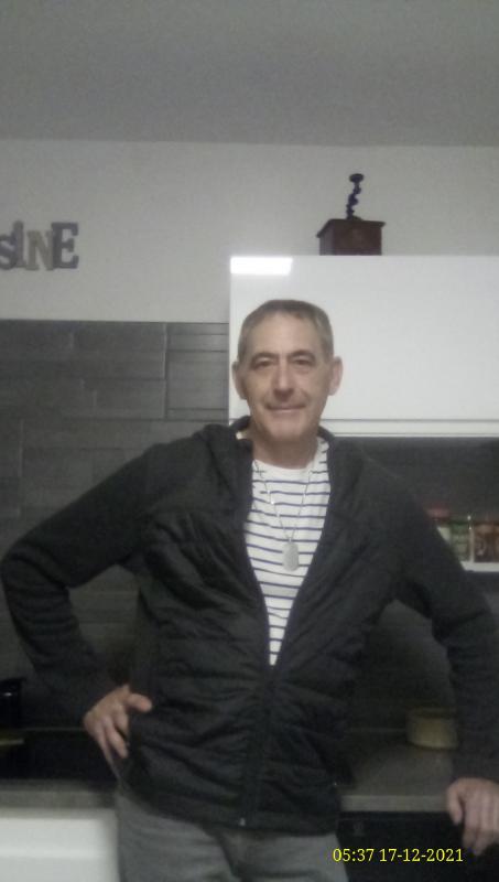 Philippe  63 ans Bonningues lès Calais