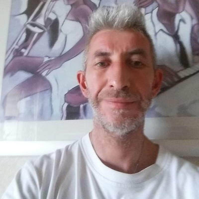 Jean-Jacques  49 ans paris 12eme arrondissement