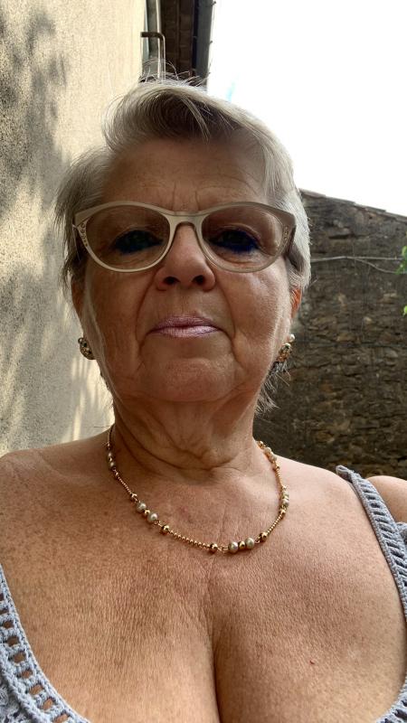 Corinne  65 ans Lézignan Corbières