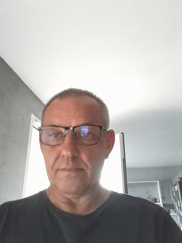 Christian  56 ans Domarin