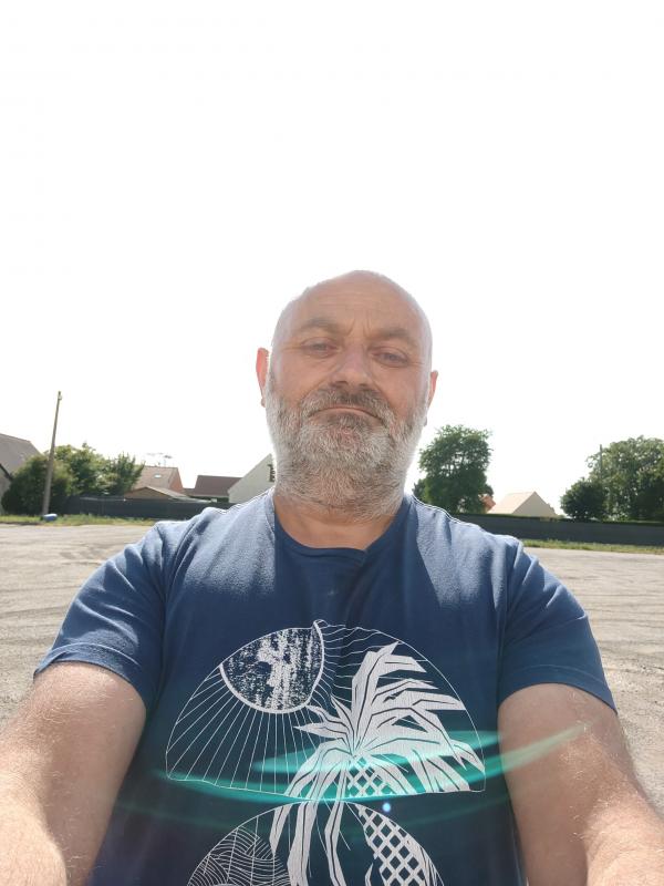 Christophe  52 ans Pontorson