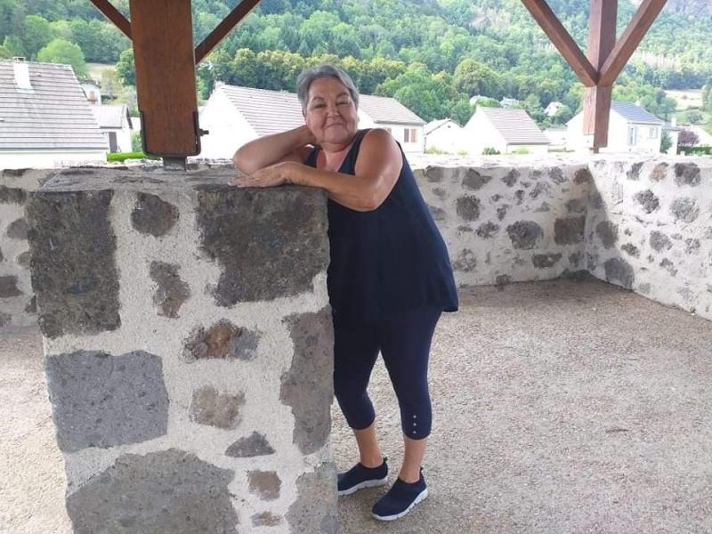 Evelyne 66 ans Aurillac