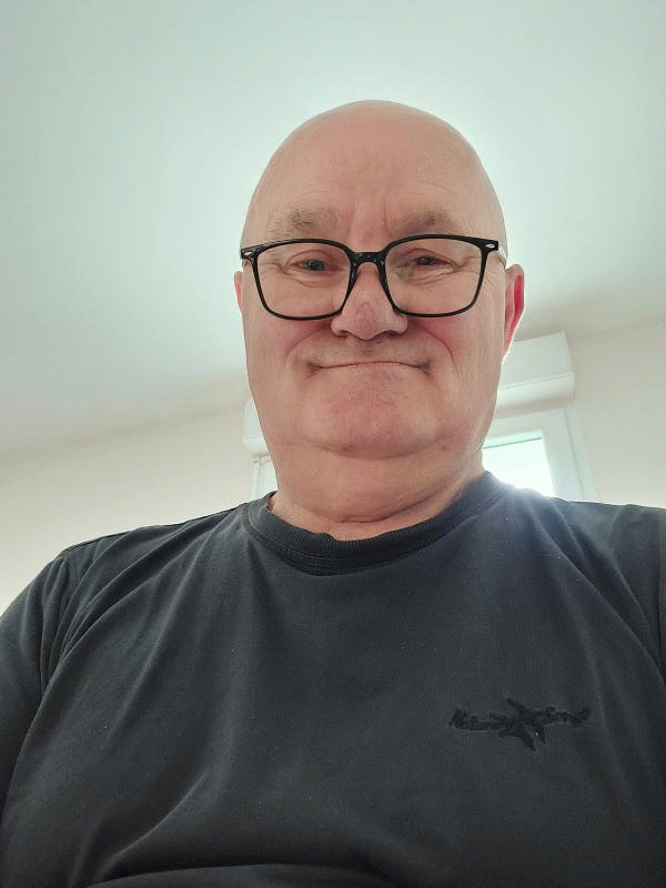 Frédéric  63 ans Châteauroux