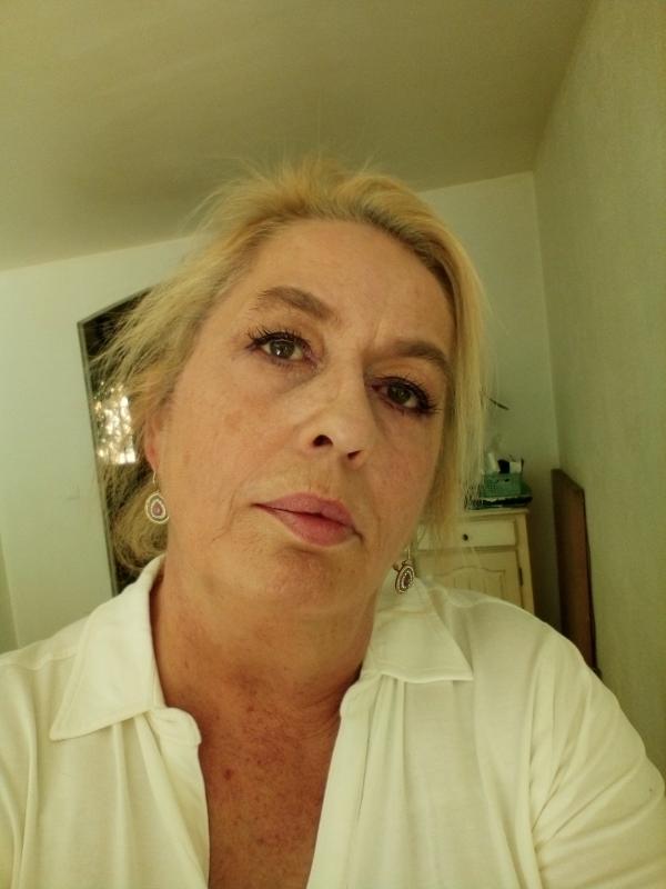 Christine  56 ans Suze la Rousse