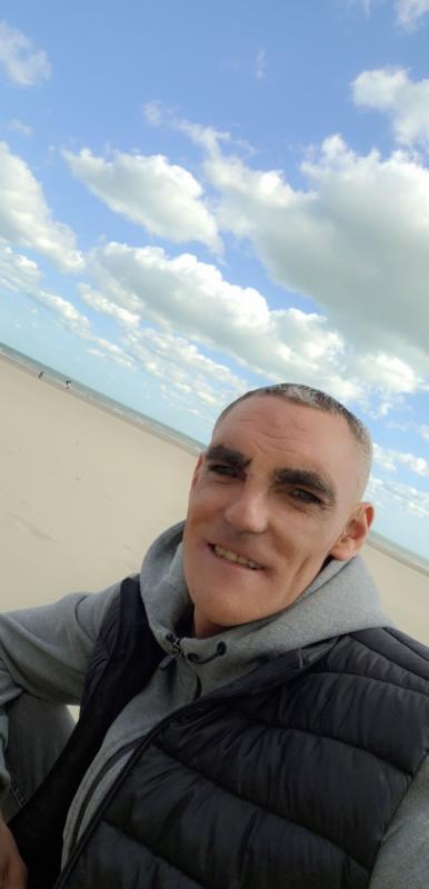 Christophe  39 ans Amiens