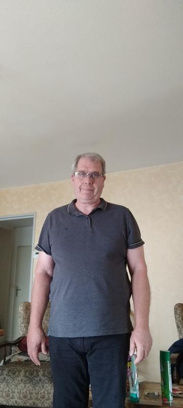 Fabrice  55 ans Bourges