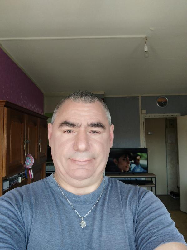 Doudou 54 ans Montceau les Mines