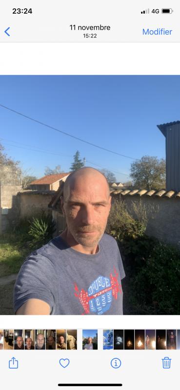 Sebastien  48 ans Arçay