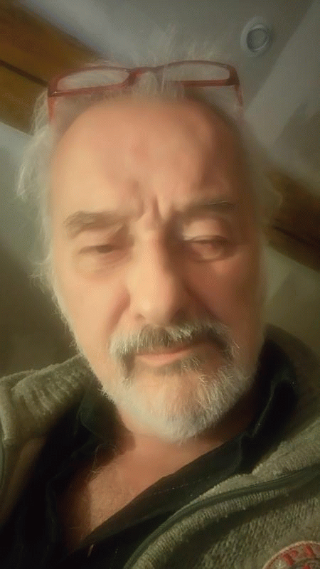 SERGEY 67 ans Ervauville