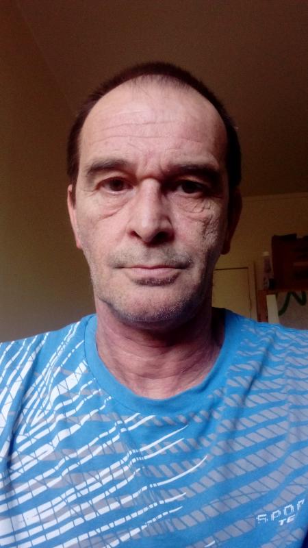 jack 57 ans Charleville Mézières