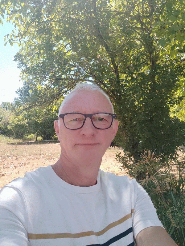 Christophe  59 ans La Gacilly