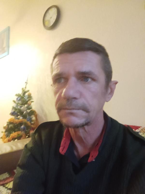 Sylvain  56 ans Vesoul