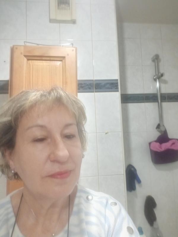 Leilla  61 ans Villeurbanne