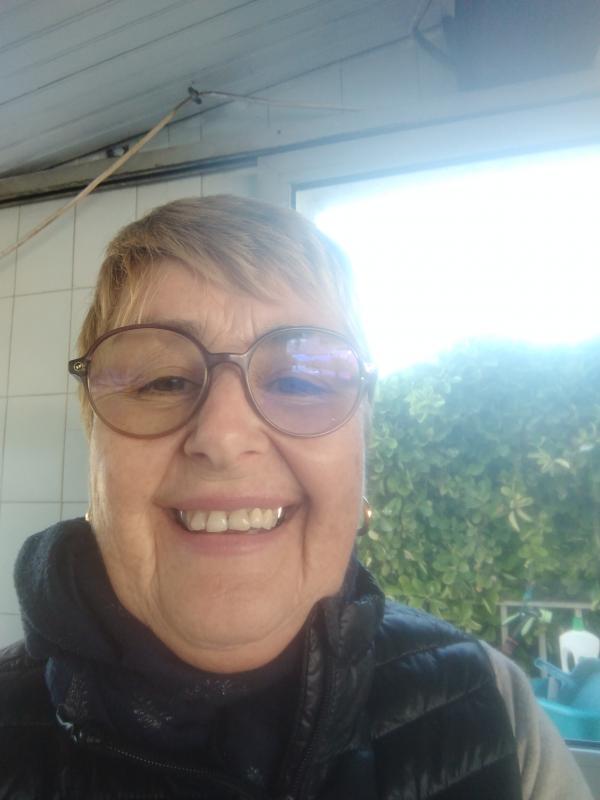 Christiane  61 ans Bouzigues