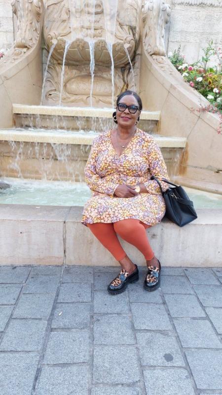 Retshi 69 ans Rueil Malmaison
