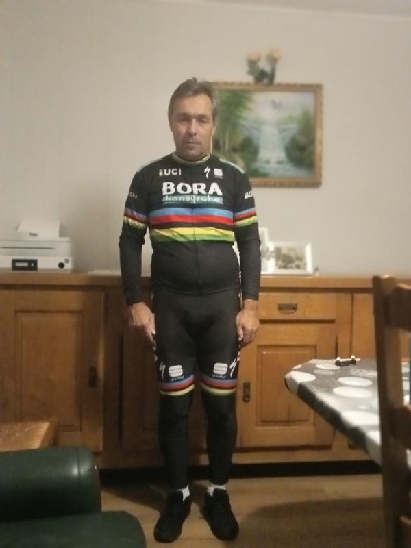 guy 60 ans Compiègne