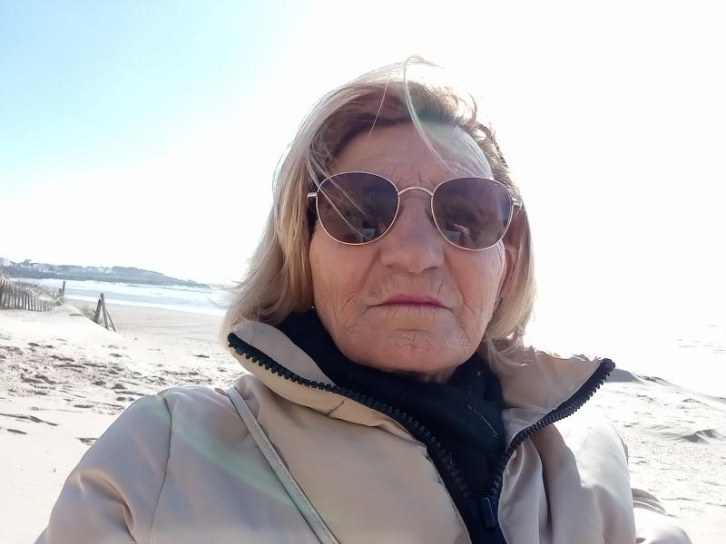 Elsa 76 ans Saint Gilles Croix de Vie
