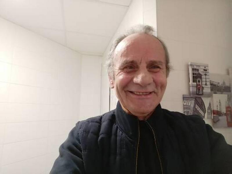 Gerard  69 ans Nantes