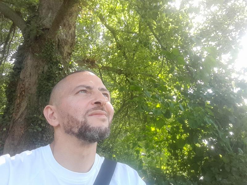 Farid 43 ans Vénissieux