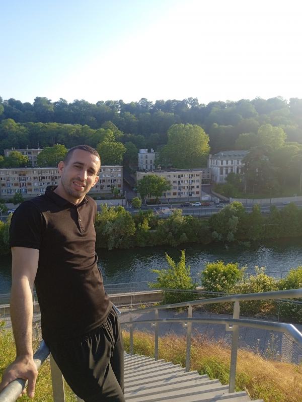 Karim 35 ans paris 12eme arrondissement